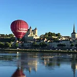 Le Moliere Vue Sur Loire Apartmán *