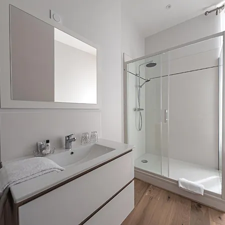 Le Moliere Vue Sur Loire Apartament *