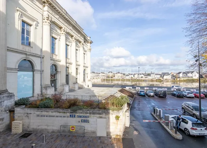 Le Moliere Vue Sur Loire Apartman